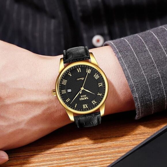 Men’s Quartz Leather banded Watch - Picture 1 of 7